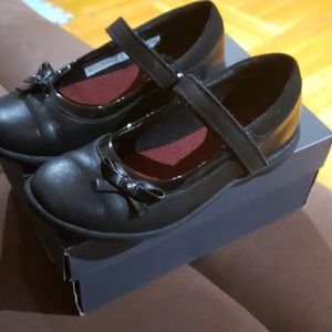 Girl's leather dress shoes black size 12